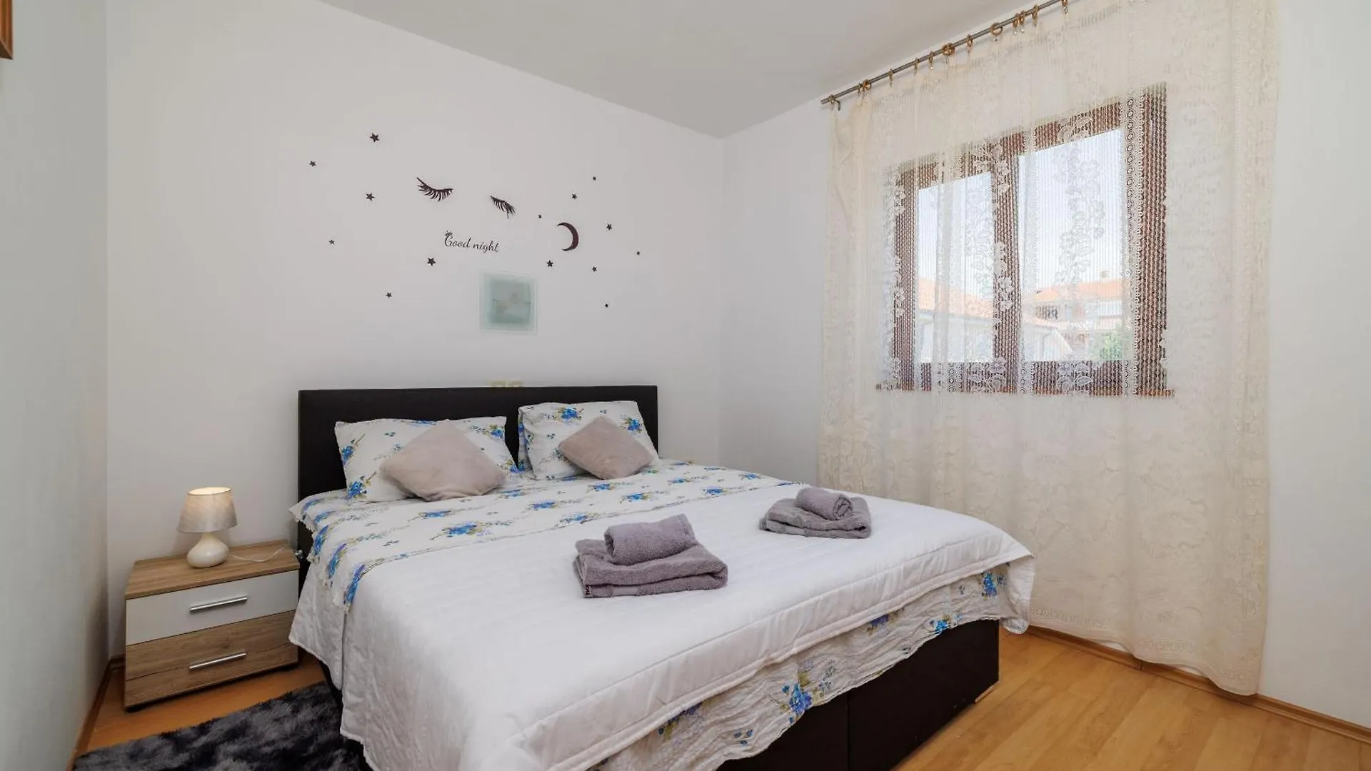 Apartment M&M Lopar